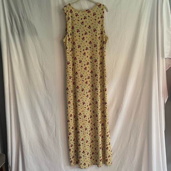 Women’s LuLaRoe 2xl sleeveless yellow w/ flowers maxi dress $13 - Picture 7 of 7